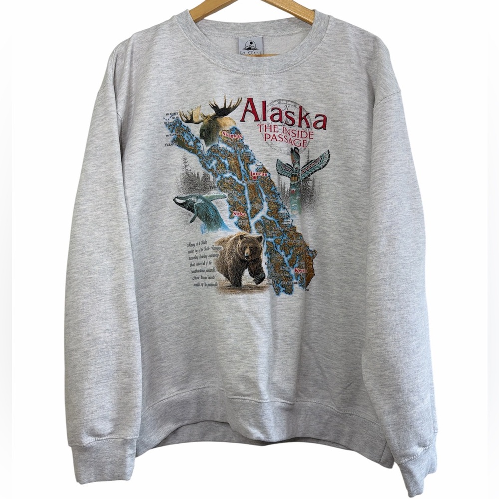 Alaska Graphic Crewneck Sweatshirt - Light Gray